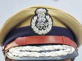 Gujarat promotes and transfers 35 IPS amid code of conduct 
