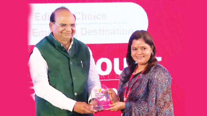 Rajasthan tourism awarded for most scenic roads destination